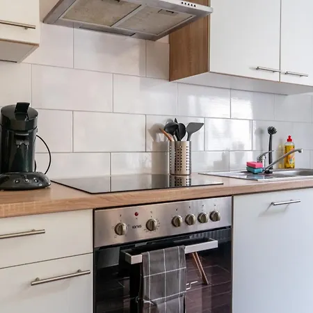 Grosses Mit 2 Balkonen Zentral Am Nordertor アパート フレンスブルク